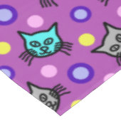 Niedliches Katzen Muster in Violet-Medium-Tablette Tischdecke (Schrägansicht)