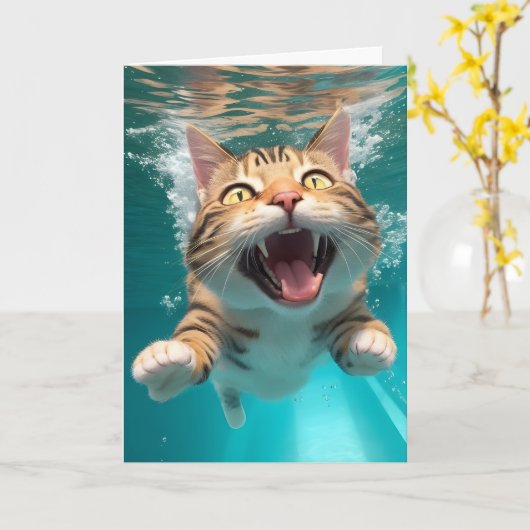 Niedliches Katzen Tauchen Unterwasser im Schwimmba Karte (Gelbe Blume)