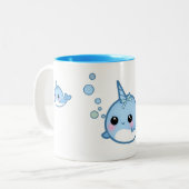 Niedliches kawaii Baby narwhal Zweifarbige Tasse (Vorderseite Links)