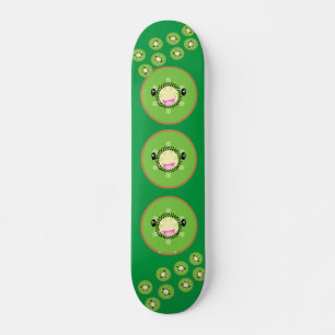 Niedliches Kawaii-Kiwi-Obst Skateboard