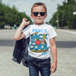 Niedliches Kind ist zurück in die Schule T-Shirt