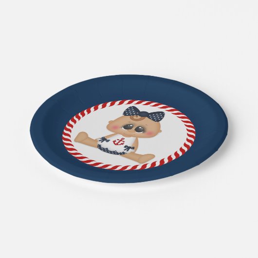 Niedliches Kindermädchen Pappteller (Schrägansicht)