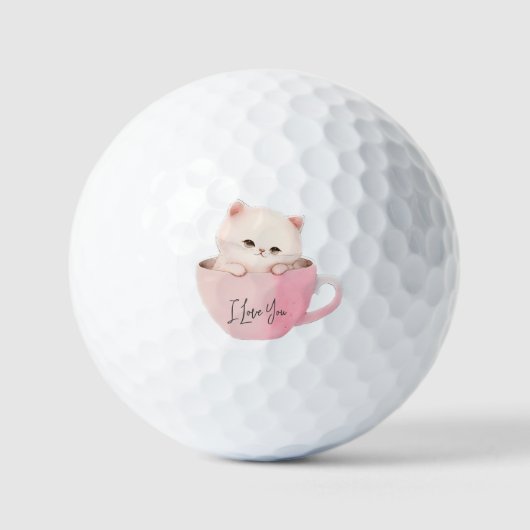 Niedliches Kitten in einem Teacup Golfball (Vorderseite)