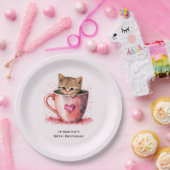 Niedliches Kitten in einem Teacup mit Herz Geburts Pappteller (Party)