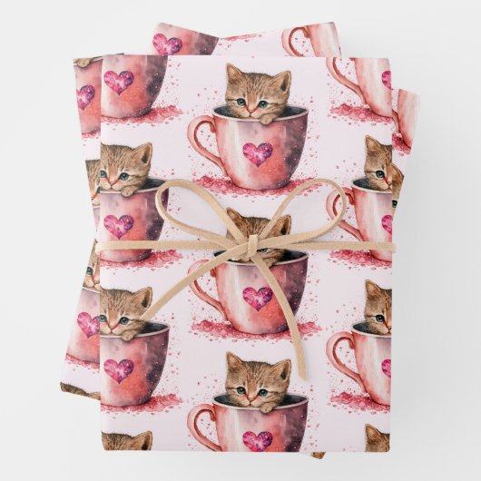 Niedliches Kitten in Teakup mit Herz-Muster Geschenkpapier Set (Beispiel)