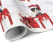 Niedliches Kitten mit Urlaubspaket und Schnee Geschenkpapier (Rolleneckpunkt)