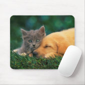 Niedliches kleines Kätzchen und Welpe zusammen Mousepad (Mit Mouse)