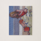 Niedliches kleines Mädchen, das im Sand spielt Puzzle (Vertikal)