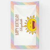 Niedliches kleines Regenbogen Sonnenschein Happy B Banner (Vertikal)