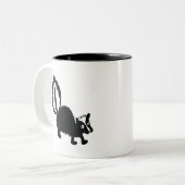 Niedliches kleines Stinker Skunk Kunstdesign Zweifarbige Tasse (Vorderseite Links)