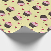 Niedliches Kuchenmuster rosa und gelb Geschenkpapier (Ecke)