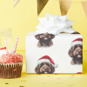 Niedliches Labradoodrom mit Weihnachtsmannmütze Geschenkpapier
