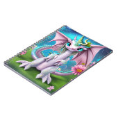 Niedliches Lächeln Baby Dragon mit Blume Notizblock (Linke Seite)