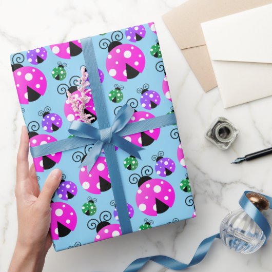 Niedliches Ladybugs-Muster Geschenkpapier (Schenken)