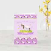 Niedliches Lamm willkommen in der Welt lila neues Karte (Gelbe Blume)