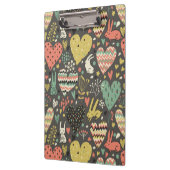 Niedliches Liebehäschenmuster mit Herzen Klemmbrett (Links)