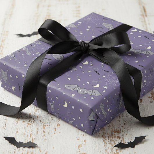 Niedliches Lila Halloween-Muster Geschenkpapier