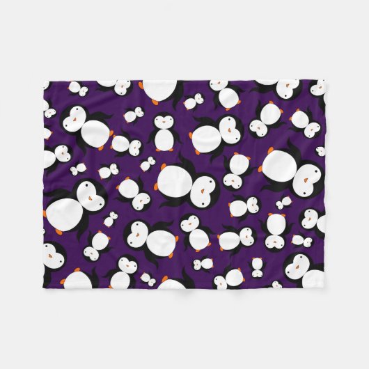 Niedliches lila Penguinmuster Fleecedecke (Vorderseite (Horizontal))