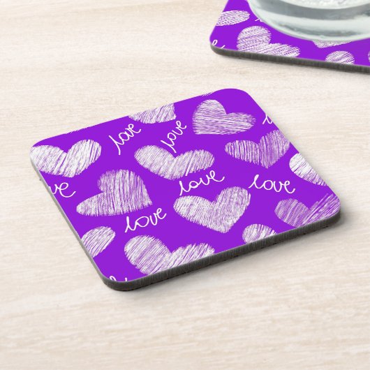 Niedliches Lila White Scribbled Herz mit Liebe Scr Getränkeuntersetzer (Linke Seite)