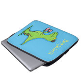 Niedliches, lustiges Grün zum Rex-Dinosaurier-Cart Laptopschutzhülle (Vorne Knopf)