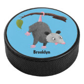 Niedliches lustiges Opossum aus Cartoon Eishockey Puck (3/4)