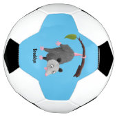 Niedliches lustiges Opossum aus Cartoon Fußball (Gedreht)