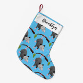Niedliches lustiges Opossum aus Cartoon Kleiner Weihnachtsstrumpf (Vorderansicht (hängend))