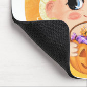 Niedliches Mädchen in einem maurischen Halloweenko Mousepad (Ecke)