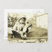 Niedliches Mädchen in einer Paddel-Postkarte Postkarte (Vorne/Hinten)