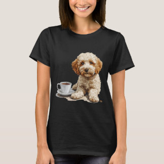 Niedliches Maltipoo mit einer Tasse Kaffee Maltipo T-Shirt