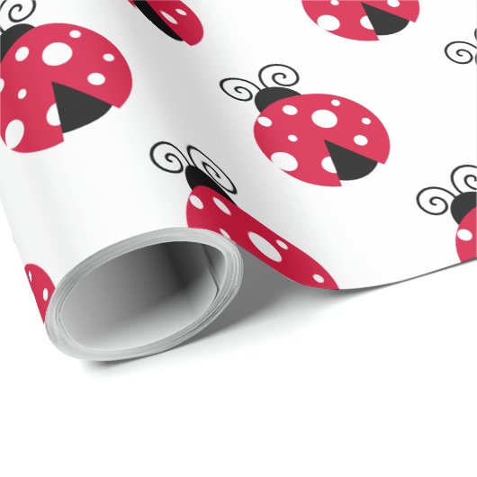 Niedliches Minimalistisches Red and White Ladybug  Geschenkpapier (Rolleneckpunkt)
