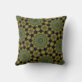 Niedliches, modernes Green und Gold Mandala Muster Kissen