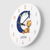 Niedliches Monogramm Cat-Kinderzimmer Große Wanduhr (Winkel)