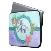 Niedliches Monogramm Mermaid Aquamarin und Lila Laptopschutzhülle (Vorderseite Links)