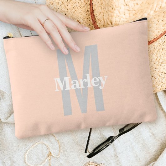 Niedliches Monogramm Modernes, feines, rosa Rosa C Zubehörtasche