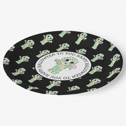 Niedliches Mummy-Halloween-Party Pappteller (Schrägansicht)