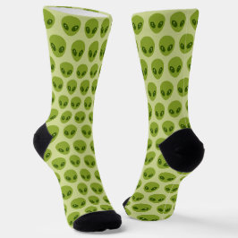 Niedliches Muster für grüne Alien Socken