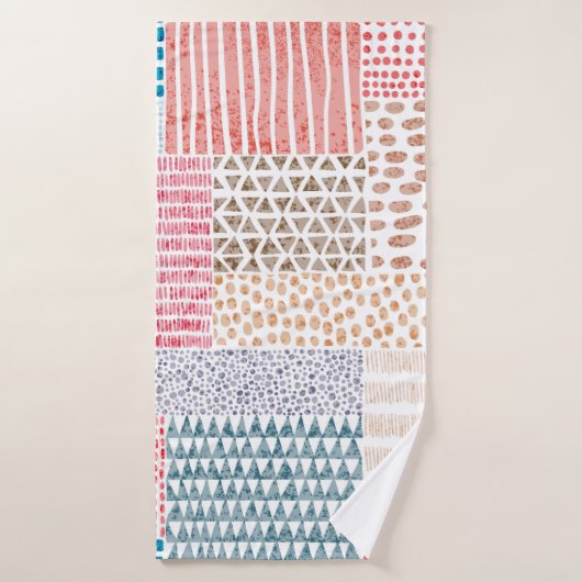 Niedliches nahtloses Muster im Patchwork-Stil. Ein Badehandtuch (Badehandtuch)