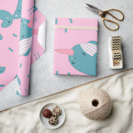 Niedliches Narwhal-Muster Geschenkpapier