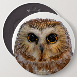 Niedliches Nördliches Sägemehl Button