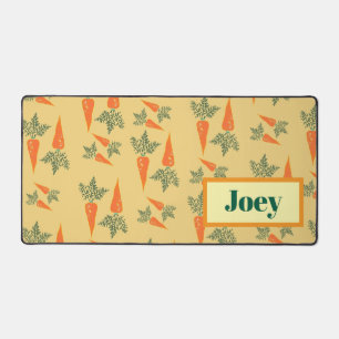 Niedliches Orange Carrot Monogramm-Geschenk Schreibtischunterlage
