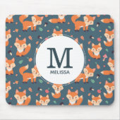 Niedliches Orange Fox Tiermuster Monogramm Mousepad (Vorne)