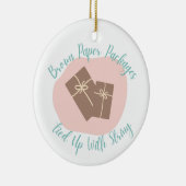 Niedliches Ornament mit Brown Paper Packages (Rechts)