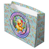 Niedliches Osterküken, Blume und bunte Eier Große Geschenktüte (Rückseite Schrägansicht)