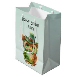 Niedliches Owl in einem Grünen Top Hat Geburtstag Mittlere Geschenktüte