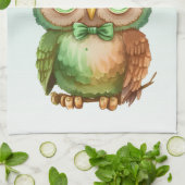 Niedliches Owl in einem grünen Top Hat Geschirrtuch (Gefaltet)
