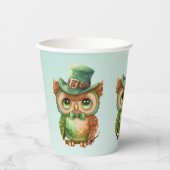 Niedliches Owl in einem grünen Top Hat Pappbecher (Vorderseite)