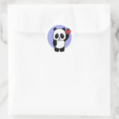 Niedliches Panda mit einem hellen roten Apple Runder Aufkleber (Tasche)
