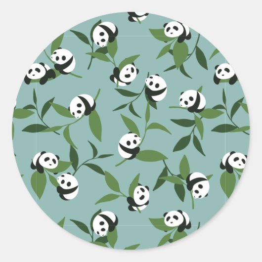 Niedliches Panda-Spiel im Grünen Gartenmuster Runder Aufkleber (Vorderseite)