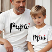 Niedliches Papa- und Mini-Fun-Script und Herz Tri-Blend Shirt